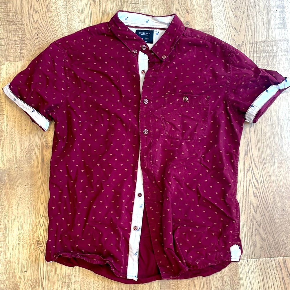 Level Ten medium men’s short sleeve button up